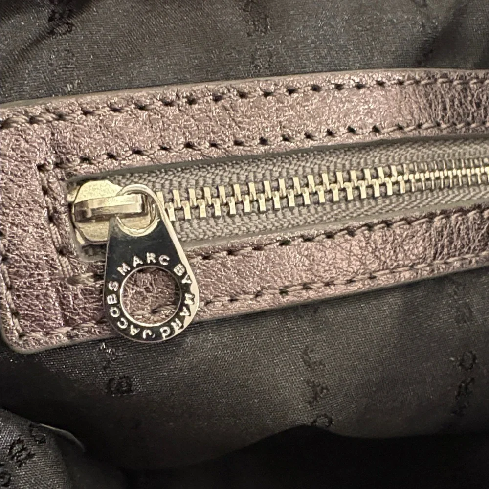 Marc By Marc Jacobs Metallic Leather Crossbody Bag - Picture 12 of 13